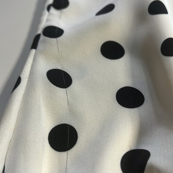 White House, black market, blousy, tank top polkadots, elastic trim size XS - Picture 8 of 8